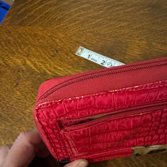 Guess Wallet - Picture 7 of 7